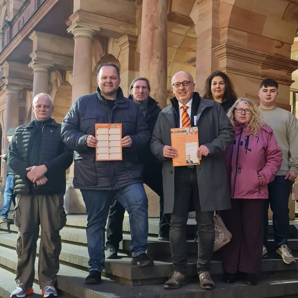 Unterschriftenaktion für bessere Bildung